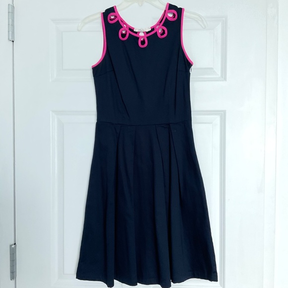 Dress - Picture 1 of 2